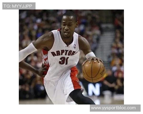 克雷格波特精彩表现撤步远投被犯规成功打成三分加一